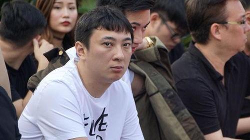 王思聪娱乐圈第一吃瓜,娱乐圈第一吃瓜达人，揭秘明星幕后故事  第3张